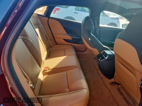 ✅ 2023 Lucid Air Touring • VIN: 50EA1TEA6PA005045 • Lot: 85839385. Wystawiony na Copart z przebiegiem 20 789 mil. Bezpłatny archiwum sprzedaży aukcyjnych z USA i szczegółowy raport historii pojazdu na DreamBid. Zdjęcie 10.