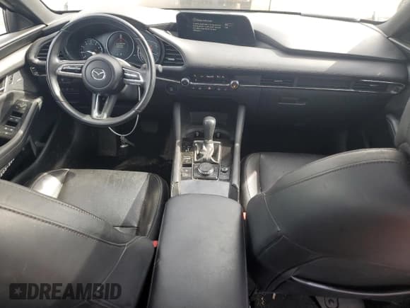 ✅ 2022 Mazda 3 Premium • VIN: JM1BPBML2N1501090 • Лот: 48104385. Опубликован ранее на Copart с пробегом 22 356 миль. Бесплатный доступ к архиву аукционных продаж из США и подробный отчёт об истории автомобиля на DreamBid. Изображение 8.