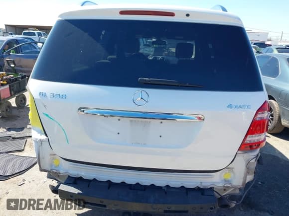 ✅ 2012 Mercedes-Benz GL 550 • VIN: 4JGBF8GE5CA782121 • Lot: 41669506. Wystawiony na IAAI z przebiegiem 77 737 mil. Bezpłatny archiwum sprzedaży aukcyjnych z USA i szczegółowy raport historii pojazdu na DreamBid. Zdjęcie 16.