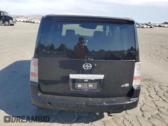 ✅ 2004 Scion xB • VIN: JTLKT324940142715 • Лот: 70875135. Опубликован ранее на Copart с пробегом 323 005 миль. Бесплатный доступ к архиву аукционных продаж из США и подробный отчёт об истории автомобиля на DreamBid. Изображение 6.