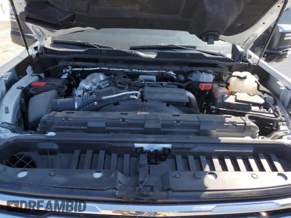 ✅ 2024 Chevrolet Silverado 2500HD • VIN: 2GC1YPEY9R1245269 • Lot: 47357355. Wystawiony na Copart z przebiegiem 26 586 mil. Bezpłatny archiwum sprzedaży aukcyjnych z USA i szczegółowy raport historii pojazdu na DreamBid. Zdjęcie 11.