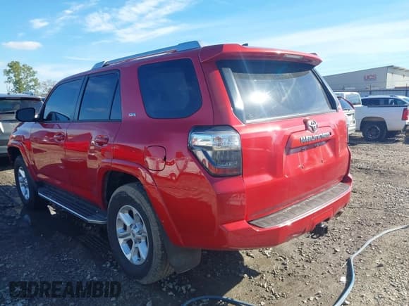 ✅ 2018 Toyota 4Runner TRD Off Road Premium • VIN: JTEBU5JR2J5601577 • Lot: 43560049. Wystawiony na IAAI z przebiegiem Nie podano. Bezpłatny archiwum sprzedaży aukcyjnych z USA i szczegółowy raport historii pojazdu na DreamBid. Zdjęcie 3.