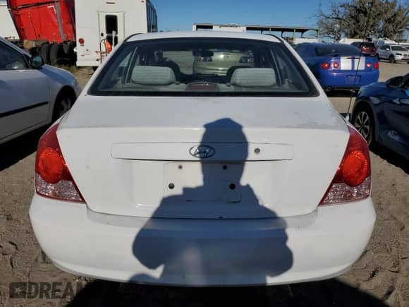 2004 Hyundai Elantra GLS с VIN KMHDN46D14U844174, выставлен на аукционе Copart как лот 81761254 с пробегом 134 910 миль миль и Списание • Salvage title. История ставок и продаж доступна на DreamBid. Изображение 6.