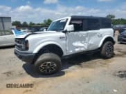 ✅ 2024 Ford Bronco Outer Banks • VIN: 1FMDE8BH6RLB02611 • Лот: 55033275. Опубликован ранее на Copart с пробегом 8 590 миль. Бесплатный доступ к архиву аукционных продаж из США и подробный отчёт об истории автомобиля на DreamBid. Изображение 1.