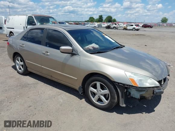 ✅ 2003 Honda Accord EX • VIN: JHMCM56753C050624 • Lot: 42386085. Listed on IAAI with 204,126 mi. Free auction sales archive from the USA and detailed vehicle history report at DreamBid. Image 1.