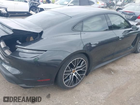 ✅ 2021 Porsche Taycan 4S • VIN: WP0AB2Y19MSA42378 • Lot: 42589549. Listed on IAAI with Not provided. Free auction sales archive from the USA and detailed vehicle history report at DreamBid. Image 4.