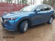 ✅ 2023 Mazda CX-5 S Carbon Edition • VIN: JM3KFBCM2P0235177 • Lot: 41209889. Wystawiony na IAAI z przebiegiem 15 588 mil. Bezpłatny archiwum sprzedaży aukcyjnych z USA i szczegółowy raport historii pojazdu na DreamBid. Zdjęcie 17.