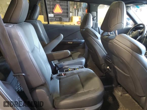 ✅ 2024 Lexus TX 500h F Sport Premium • VIN: 5TDABAB62RS005734 • Лот: 66655675. Опубликован ранее на Copart с пробегом 31 286 миль. Бесплатный доступ к архиву аукционных продаж из США и подробный отчёт об истории автомобиля на DreamBid. Изображение 10.