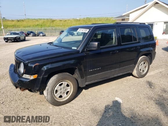 ✅ 2017 Jeep Patriot Sport SE • VIN: 1C4NJPBA6HD207756 • Lot: 64142705. Wystawiony na Copart z przebiegiem 110 981 mil. Bezpłatny archiwum sprzedaży aukcyjnych z USA i szczegółowy raport historii pojazdu na DreamBid. Zdjęcie 1.
