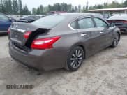 ✅ 2017 Nissan Altima SR • VIN: 1N4AL3AP3HC243066 • Lot: 43187503. Wystawiony na IAAI z przebiegiem 174 501 mil. Bezpłatny archiwum sprzedaży aukcyjnych z USA i szczegółowy raport historii pojazdu na DreamBid. Zdjęcie 4.