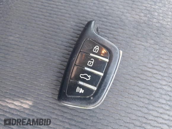 ✅ 2015 Mazda CX-5 Sport • VIN: JM3KE2BEXF0527431 • Lot: 41832024. Listed on IAAI with 131,215 mi. Free auction sales archive from the USA and detailed vehicle history report at DreamBid. Image 11.