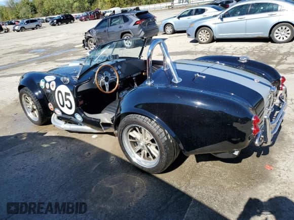 ✅ 1965 Ford Mustang • VIN: 5FD8K617027 • Lot: 73738444. Wystawiony na Copart z przebiegiem 3 233 mil. Bezpłatny archiwum sprzedaży aukcyjnych z USA i szczegółowy raport historii pojazdu na DreamBid. Zdjęcie 2.