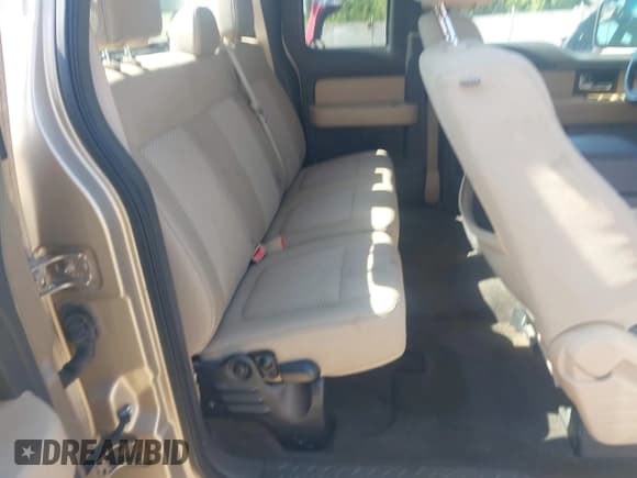 ✅ 2013 Ford F-150 XL • VIN: 1FTEX1CMXDFC62133 • Lot: 42567537. Wystawiony na IAAI z przebiegiem 132 668 mil. Bezpłatny archiwum sprzedaży aukcyjnych z USA i szczegółowy raport historii pojazdu na DreamBid. Zdjęcie 8.