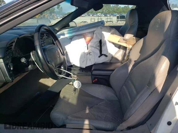 ✅ 1996 Chevrolet Corvette • VIN: 1G1YY32PXT5105653 • Lot: 70408124. Listed on Copart with 65,078 mi. Free auction sales archive from the USA and detailed vehicle history report at DreamBid. Image 7.