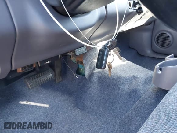 ✅ 1997 Dodge Dakota • VIN: 1B7GL23X9VS142143 • Lot: 41397050. Wystawiony na IAAI z przebiegiem 140 122 mil. Bezpłatny archiwum sprzedaży aukcyjnych z USA i szczegółowy raport historii pojazdu na DreamBid. Zdjęcie 11.