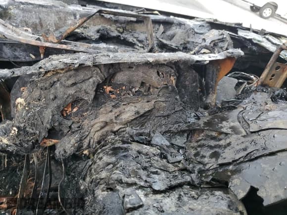 ✅ 2004 GMC Sierra 2500HD SLE • VIN: 1GTHK23194F108567 • Lot: 63286285. Listed on Copart with Not provided. Free auction sales archive from the USA and detailed vehicle history report at DreamBid. Image 9.