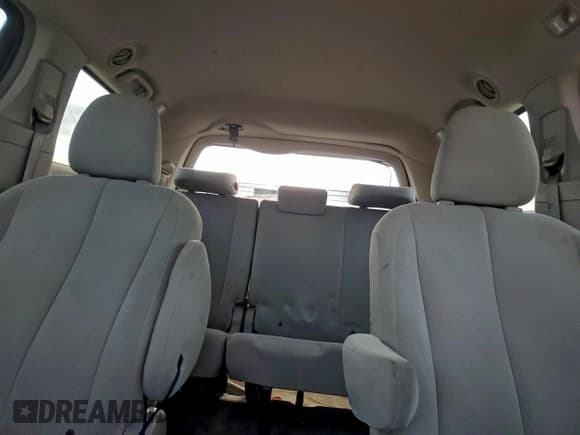 ✅ 2013 Toyota Sienna L • VIN: 5TDZK3DC6DS403636 • Lot: 93187025. Listed on Copart with 228,661 mi. Free auction sales archive from the USA and detailed vehicle history report at DreamBid. Image 10.
