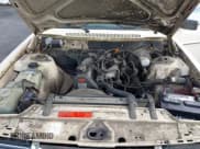 ✅ 1983 Volvo 240 DL • VIN: YV1AX8855D1498415 • Lot: 41965083. Wystawiony na IAAI z przebiegiem 312 606 mil. Bezpłatny archiwum sprzedaży aukcyjnych z USA i szczegółowy raport historii pojazdu na DreamBid. Zdjęcie 10.