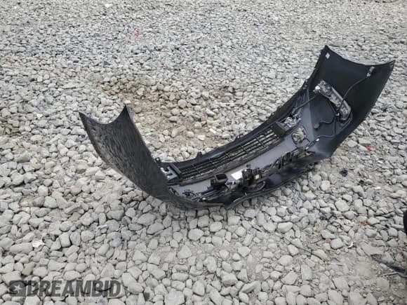 ✅ 2022 Toyota Prius LE • VIN: JTDL9MFU5N3035434 • Лот: 90773655. Опубликован ранее на Copart с пробегом 40 737 миль. Бесплатный доступ к архиву аукционных продаж из США и подробный отчёт об истории автомобиля на DreamBid. Изображение 12.