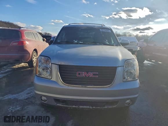 ✅ 2013 GMC Yukon XL SLT • VIN: 1GKS2KE70DR352280 • Lot: 95724895. Listed on Copart with 234,602 mi. Free auction sales archive from the USA and detailed vehicle history report at DreamBid. Image 5.
