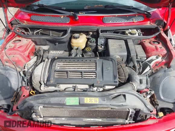 2006 MINI Hardtop S z VIN WMWRE33506TN28871, wystawiony jako IAAI lot #43414202 z przebiegiem 125 842 mil mil oraz . Historia ofert i sprzedaży dostępna na DreamBid. Obrazek 10.