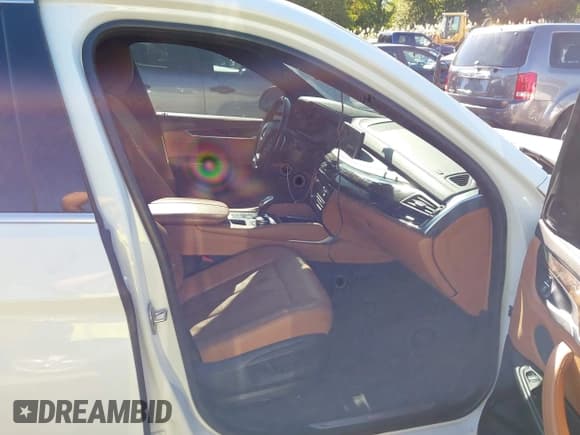 ✅ 2017 BMW X6 xDrive35i • VIN: 5UXKU2C55H0N85152 • Lot: 43394958. Wystawiony na IAAI z przebiegiem 176 143 mil. Bezpłatny archiwum sprzedaży aukcyjnych z USA i szczegółowy raport historii pojazdu na DreamBid. Zdjęcie 5.