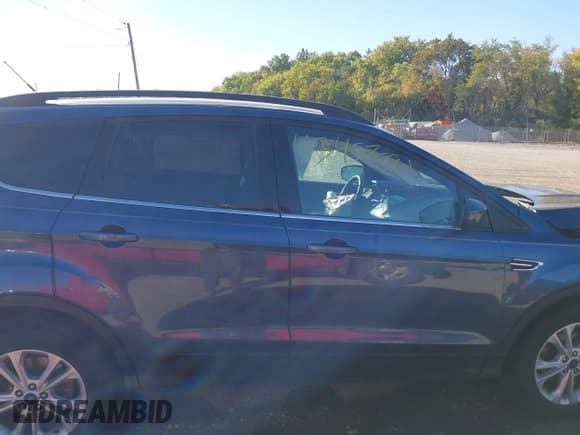 ✅ 2018 Ford Escape SE • VIN: 1FMCU0GD8JUA80339 • Lot: 43457091. Listed on IAAI with 114,743 mi. Free auction sales archive from the USA and detailed vehicle history report at DreamBid. Image 14.