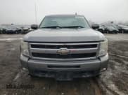 ✅ 2009 Chevrolet Silverado 1500 • VIN: 2GCEK390291109209 • Lot: 85750784. Wystawiony na Copart z przebiegiem 182 343 mil. Bezpłatny archiwum sprzedaży aukcyjnych z USA i szczegółowy raport historii pojazdu na DreamBid. Zdjęcie 5.