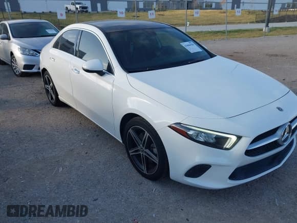 ✅ 2019 Mercedes-Benz A 220 • VIN: WDD3G4EBXKW000510 • Lot: 43684558. Listed on IAAI with 43,647 mi. Free auction sales archive from the USA and detailed vehicle history report at DreamBid. Image 1.