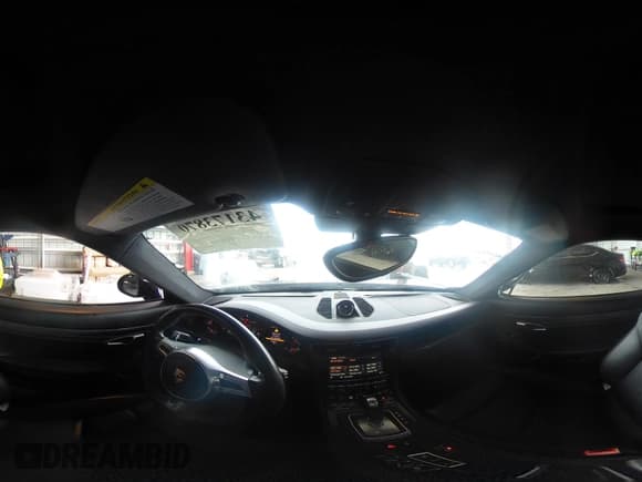 ✅ 2014 Porsche 911 Turbo • VIN: WP0AD2A90ES167293 • Lot: 43173870. Listed on IAAI with 25,383 mi. Free auction sales archive from the USA and detailed vehicle history report at DreamBid. Image 19.