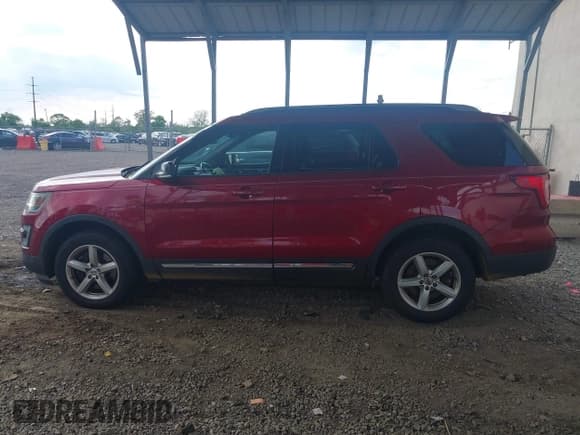 ✅ 2016 Ford Explorer XLT • VIN: 1FM5K8D84GGA42036 • Lot: 42216367. Wystawiony na IAAI z przebiegiem 82 413 mil. Bezpłatny archiwum sprzedaży aukcyjnych z USA i szczegółowy raport historii pojazdu na DreamBid. Zdjęcie 15.