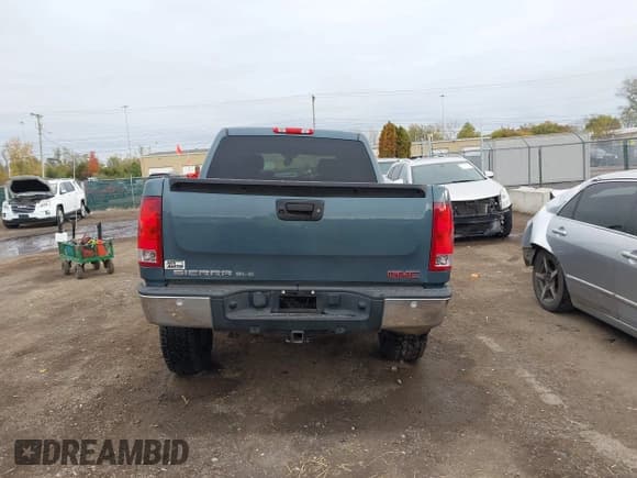 ✅ 2012 GMC Sierra 1500 SLE • VIN: 3GTP2VE72CG235883 • Лот: 43504389. Опубликован ранее на IAAI с пробегом 169 675 миль. Бесплатный доступ к архиву аукционных продаж из США и подробный отчёт об истории автомобиля на DreamBid. Изображение 16.