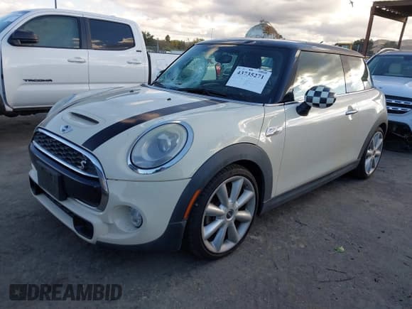 ✅ 2014 MINI Hardtop S • VIN: WMWXM7C55ET925802 • Лот: 43735271. Опубликован ранее на IAAI с пробегом 148 781 миль. Бесплатный доступ к архиву аукционных продаж из США и подробный отчёт об истории автомобиля на DreamBid. Изображение 2.