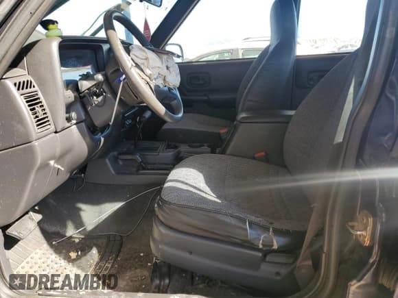 ✅ 1999 Jeep Cherokee Sport • VIN: 1J4FF68S7XL634166 • Лот: 91945095. Опубликован ранее на Copart с пробегом 171 962 миль. Бесплатный доступ к архиву аукционных продаж из США и подробный отчёт об истории автомобиля на DreamBid. Изображение 7.