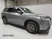 ✅ 2022 Nissan Pathfinder SV • VIN: 5N1DR3BA3NC239431 • Lot: 52914095. Listed on Copart with 54,209 mi. Free auction sales archive from the USA and detailed vehicle history report at DreamBid. Image 4.