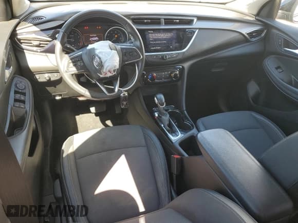 ✅ 2020 Buick Encore GX Preferred • VIN: KL4MMBS28LB132071 • Лот: 86101985. Опубликован ранее на Copart с пробегом 22 605 миль. Бесплатный доступ к архиву аукционных продаж из США и подробный отчёт об истории автомобиля на DreamBid. Изображение 8.