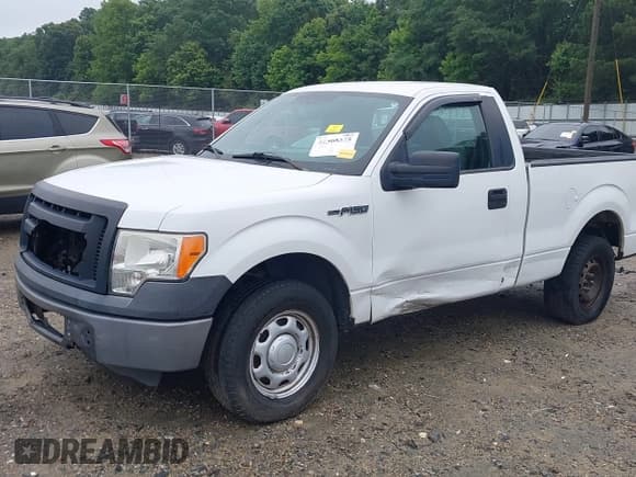✅ 2011 Ford F-150 XL • VIN: 1FTMF1CM1BFC07033 • Lot: 42368375. Listed on IAAI with 176,861 mi. Free auction sales archive from the USA and detailed vehicle history report at DreamBid. Image 6.