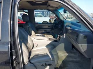 ✅ 2003 Chevrolet Tahoe Commercial • VIN: 1GNEK13Z33R228758 • Лот: 43784399. Опубликован ранее на IAAI с пробегом 272 670 миль. Бесплатный доступ к архиву аукционных продаж из США и подробный отчёт об истории автомобиля на DreamBid. Изображение 5.