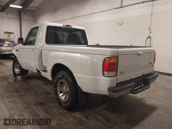 ✅ 1998 Ford Ranger XL • VIN: 1FTYR10C7WPA74198 • Lot: 42083824. Listed on IAAI with 189,455 mi. Free auction sales archive from the USA and detailed vehicle history report at DreamBid. Image 3.