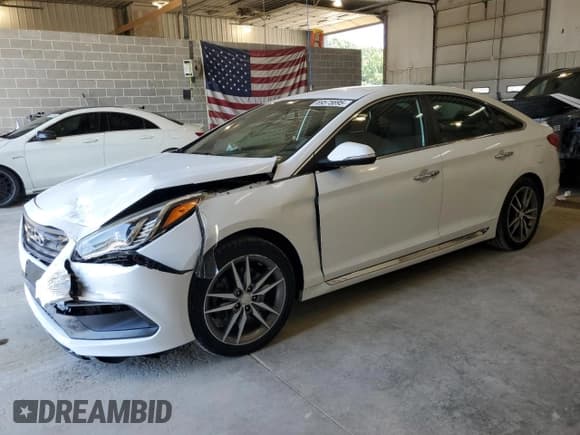 ✅ 2015 Hyundai Sonata Sport • VIN: 5NPE34AB4FH183953 • Lot: 69575695. Wystawiony na Copart z przebiegiem 125 105 mil. Bezpłatny archiwum sprzedaży aukcyjnych z USA i szczegółowy raport historii pojazdu na DreamBid. Zdjęcie 1.