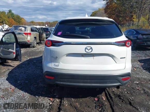 ✅ 2022 Mazda CX-9 Sport • VIN: JM3TCBBY0N0601507 • Lot: 43484543. Wystawiony na IAAI z przebiegiem 26 106 mil. Bezpłatny archiwum sprzedaży aukcyjnych z USA i szczegółowy raport historii pojazdu na DreamBid. Zdjęcie 16.