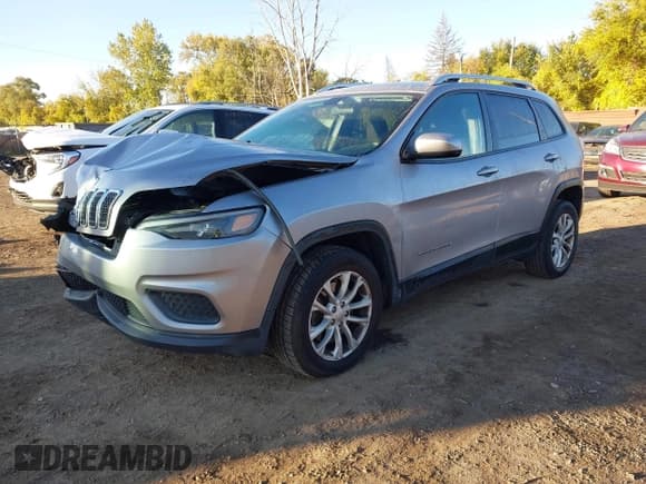 ✅ 2020 Jeep Cherokee Latitude • VIN: 1C4PJLCB4LD542435 • Lot: 43523251. Listed on IAAI with 114,017 mi. Free auction sales archive from the USA and detailed vehicle history report at DreamBid. Image 2.