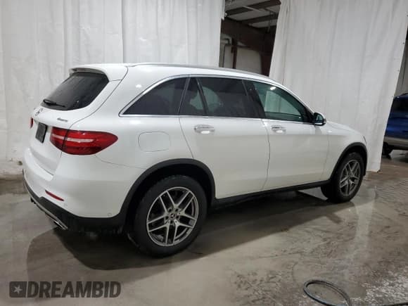 ✅ 2018 Mercedes-Benz GLC 300 • VIN: WDC0G4KBXJV049951 • Lot: 89892675. Wystawiony na Copart z przebiegiem 86 355 mil. Bezpłatny archiwum sprzedaży aukcyjnych z USA i szczegółowy raport historii pojazdu na DreamBid. Zdjęcie 3.