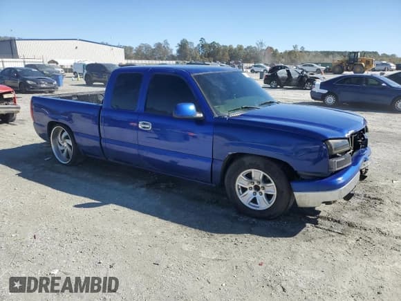 ✅ 2005 Chevrolet Silverado 1500 LS • VIN: 1GCEC19V45Z218284 • Лот: 89527865. Опубликован ранее на Copart с пробегом 226 443 миль. Бесплатный доступ к архиву аукционных продаж из США и подробный отчёт об истории автомобиля на DreamBid. Изображение 4.