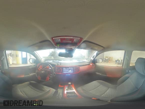 ✅ 2021 Toyota Tacoma SR5 • VIN: 3TMBZ5DN4MM031059 • Lot: 90436935. Wystawiony na Copart z przebiegiem 41 939 mil. Bezpłatny archiwum sprzedaży aukcyjnych z USA i szczegółowy raport historii pojazdu na DreamBid. Zdjęcie 16.