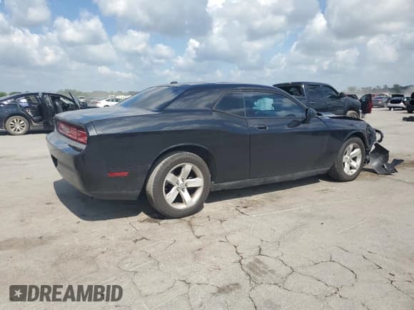 ✅ 2010 Dodge Challenger SE • VIN: 2B3CJ4DV5AH270430 • Lot: 66450455. Wystawiony na Copart z przebiegiem 182 283 mil. Bezpłatny archiwum sprzedaży aukcyjnych z USA i szczegółowy raport historii pojazdu na DreamBid. Zdjęcie 3.
