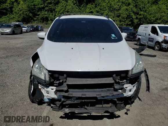 ✅ 2013 Ford Escape SE • VIN: 1FMCU9G99DUC73121 • Lot: 57966605. Listed on Copart with 169,764 mi. Free auction sales archive from the USA and detailed vehicle history report at DreamBid. Image 5.