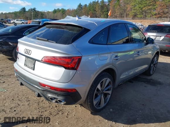✅ 2023 Audi SQ5 Sportback Premium Plus • VIN: WA124AFY4P2013343 • Lot: 43690386. Listed on IAAI with 27,381 mi. Free auction sales archive from the USA and detailed vehicle history report at DreamBid. Image 4.