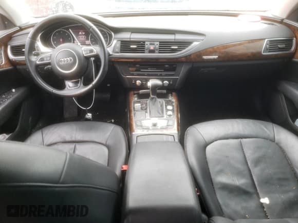 ✅ 2015 Audi A7 Premium Plus • VIN: WAUWGAFC1FN016620 • Lot: 46958413. Wystawiony na Copart z przebiegiem 96 988 mil. Bezpłatny archiwum sprzedaży aukcyjnych z USA i szczegółowy raport historii pojazdu na DreamBid. Zdjęcie 8.