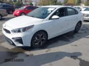 ✅ 2019 Kia Forte LXS • VIN: 3KPF24AD4KE093418 • Lot: 43780658. Wystawiony na IAAI z przebiegiem 88 110 mil. Bezpłatny archiwum sprzedaży aukcyjnych z USA i szczegółowy raport historii pojazdu na DreamBid. Zdjęcie 2.